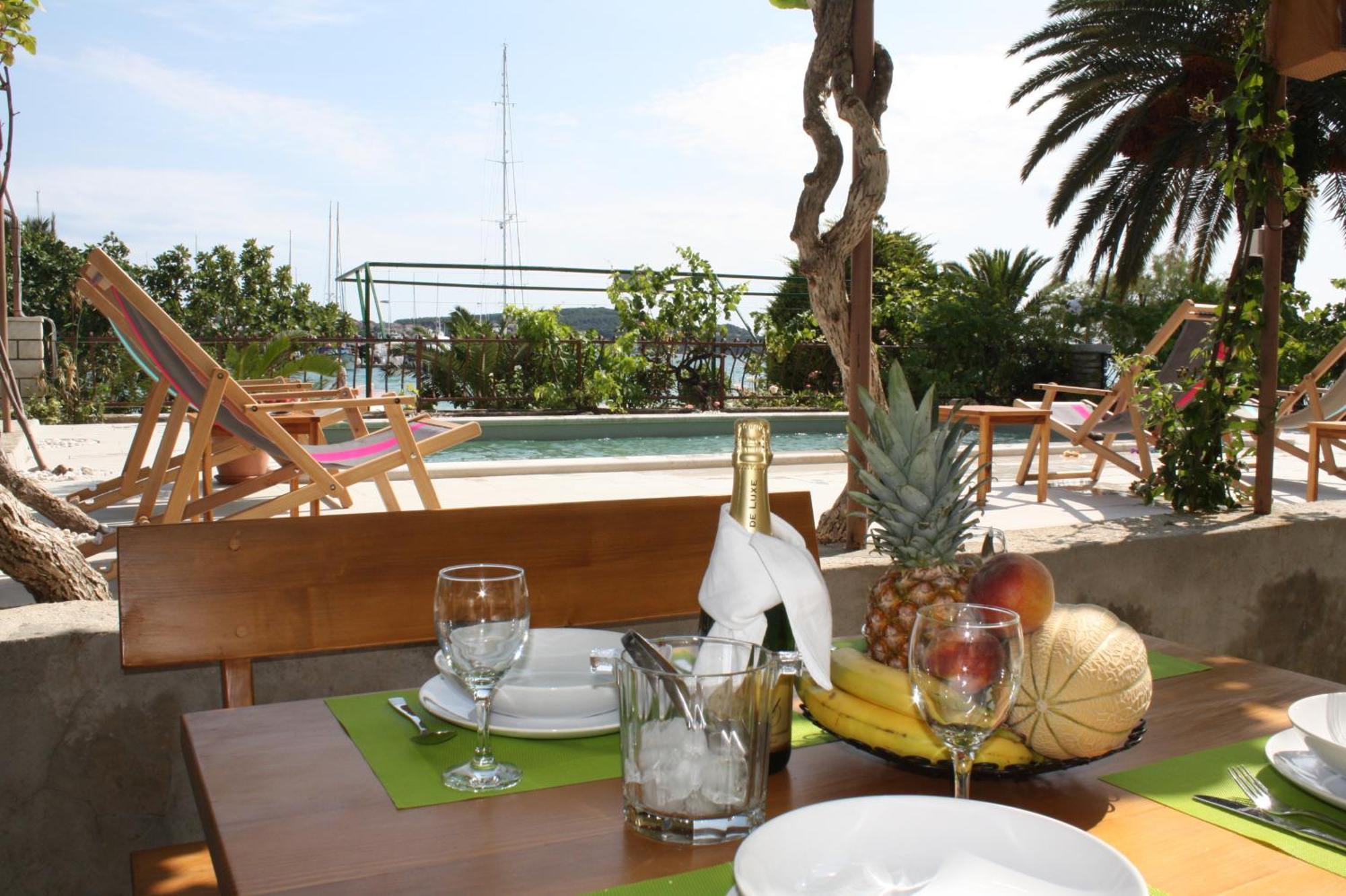 Apartments Gina Trogir Kültér fotó